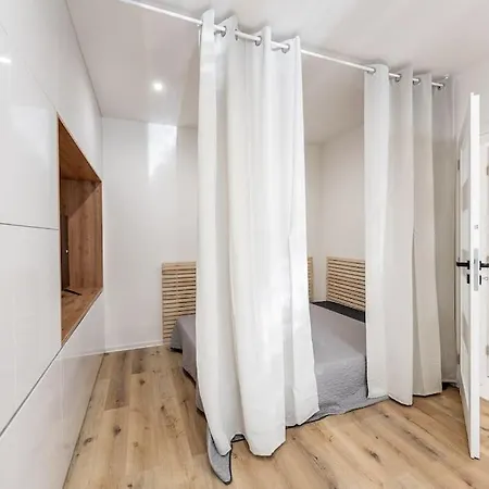 Apartamento P Moderný V Blízkosti Centra